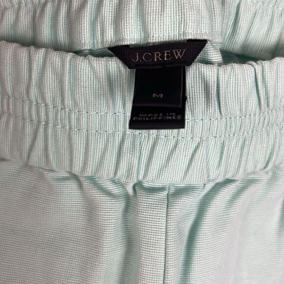 J.Crew pull on light turquoise short - Picture 2 of 5